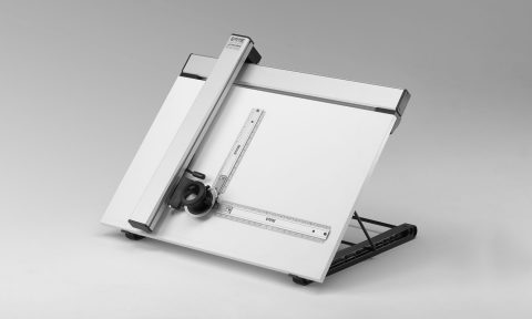 Drawing board with drafting machine