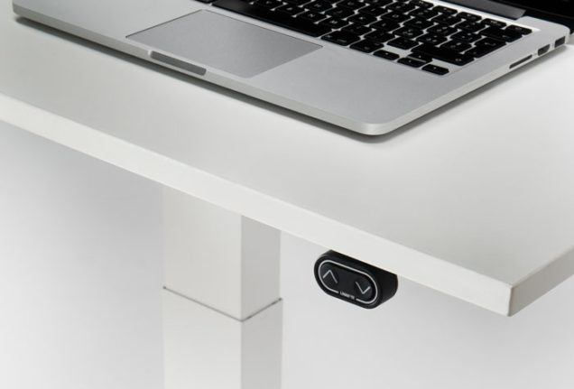 Smart working: standing desk per lavorare in piedi