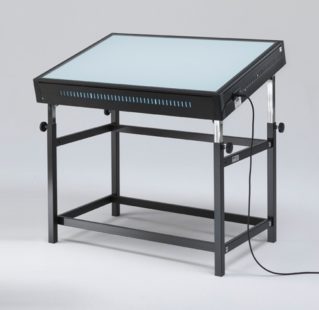 Grapholux Architetto, piano di lavoro retroilluminato regolabile in altezza e inclinazione
